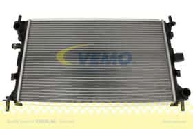 Радіатор охолодження двигуна Vemo V25-60-0004