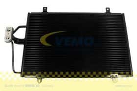Радіатор кондиціонера Vemo V46-62-0009