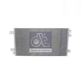 Радіатор кондиціонера DT Spare Parts 673150