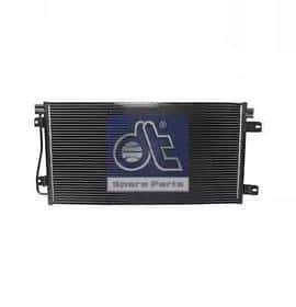 Радіатор кондиціонера DT Spare Parts 673154