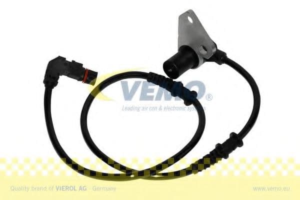 V30-72-0141 Vemo Датчик ABS