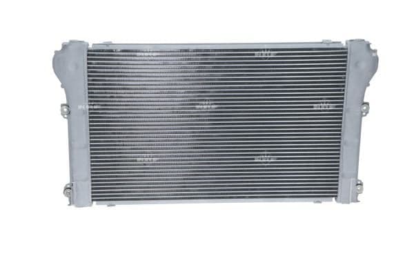 30997 NRF Интеркулер для Toyota RAV4