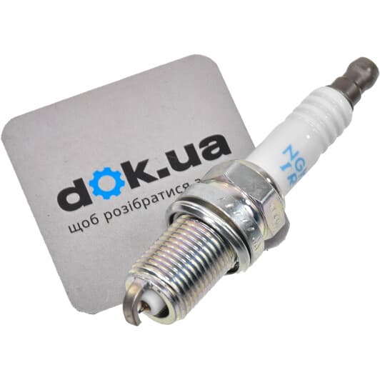 4696 NGK Свеча зажигания