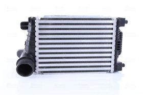 Интеркулер Nissens 961598