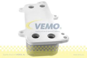 Масляный радиатор двигателя Vemo V15-60-6017