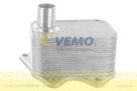 Оливний радіатор двигуна Vemo V15-60-6020