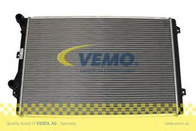 Радиатор охлаждения двигателя Vemo V15-60-6036