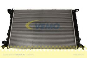 Радиатор охлаждения двигателя Vemo V15-60-6038
