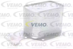 Оливний радіатор двигуна Vemo v20600047
