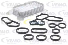 Масляный радиатор двигателя Vemo v24600001