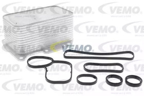 Масляный радиатор двигателя Vemo v46600012