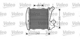 Інтеркулер Valeo 818730