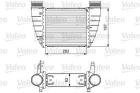 Интеркулер Valeo 818325