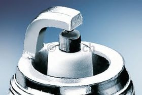 Свічка запалювання Bosch 0 241 145 504