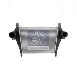 Интеркулер DT Spare Parts 7.21104
