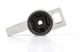 Сайлентблок рычага BSG BSG90700031