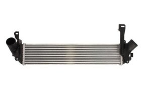 Интеркулер Thermotec DAR023TT