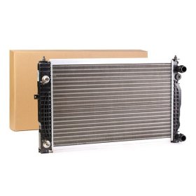 Радиатор охлаждения двигателя RIDEX 470r0450