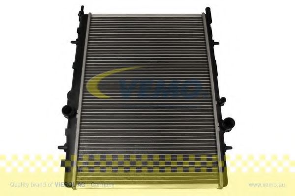 V22-60-0011 Vemo Радіатор охолодження двигуна