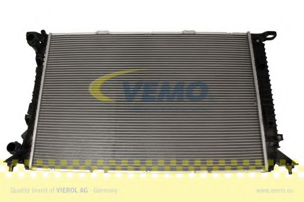 V15-60-6038 Vemo Радіатор охолодження двигуна