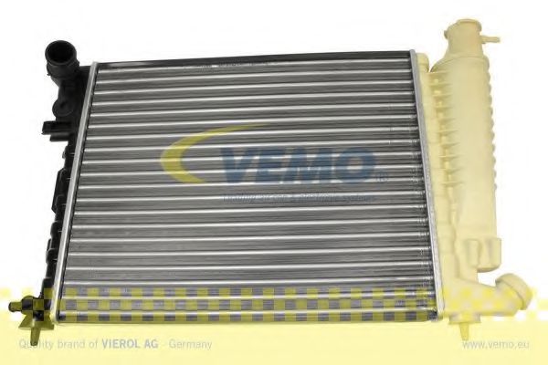 V42-60-0001 Vemo Радіатор охолодження двигуна