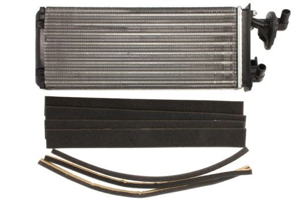 D6M005TT Thermotec Радиатор печки для Mercedes 100